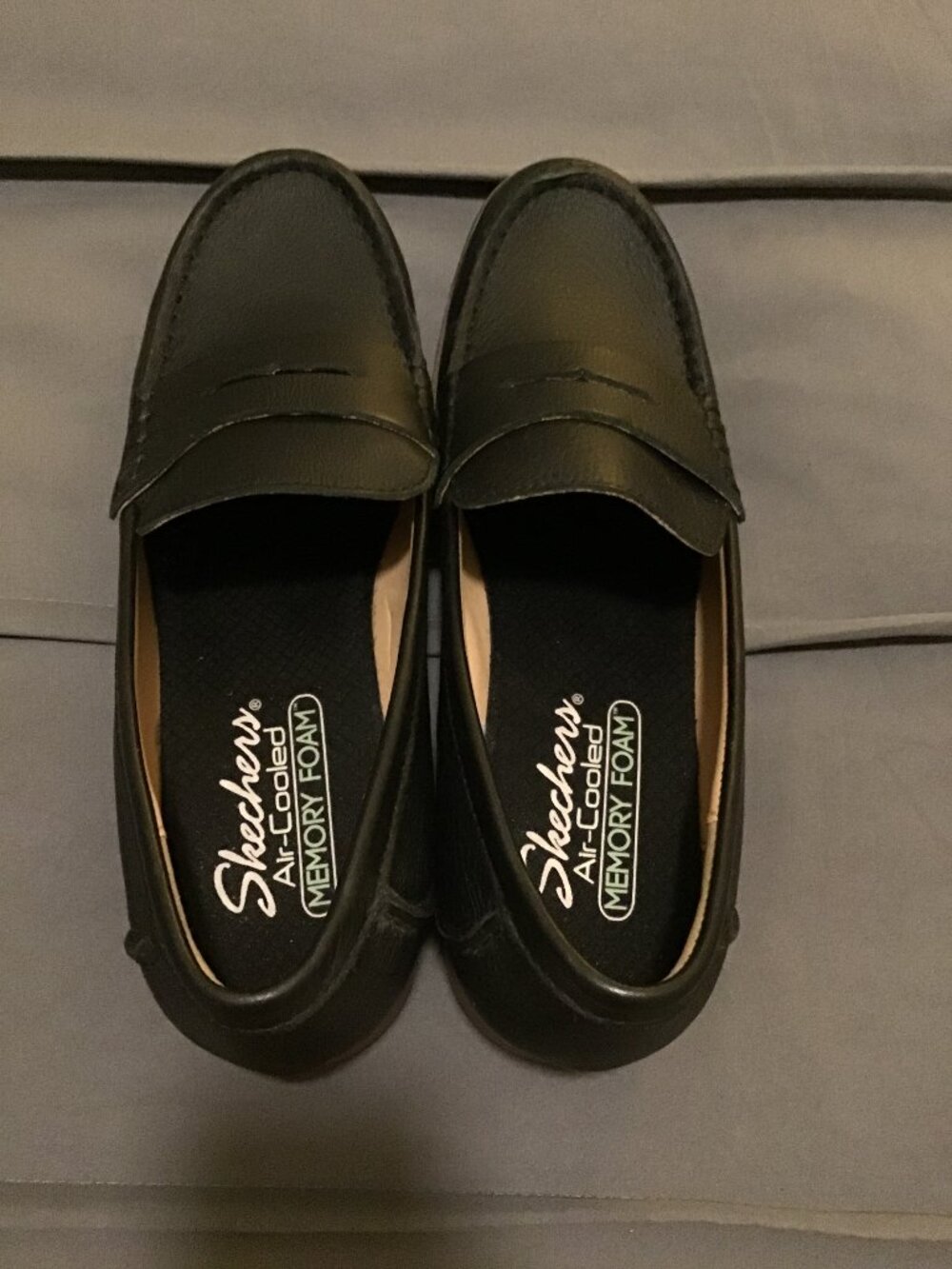 Skechers Women’s Loafer Flats – Black – Size 8.5 – Air-Cooled Memory Foam